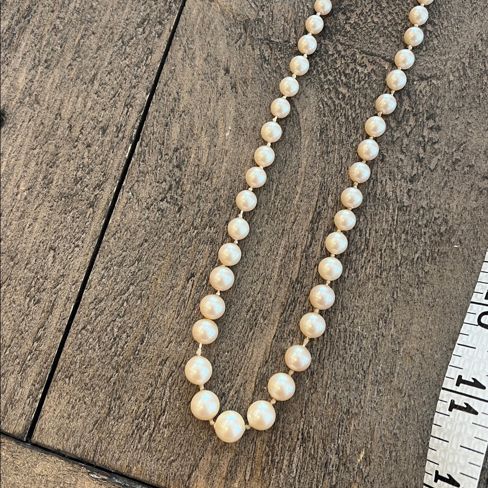 Classic Cream Pearl Necklace